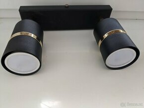 Bodové světlo se dvěma rameny.