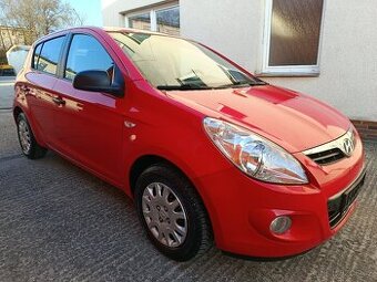 Hyundai i20 1.2i Benzin 4 Valec 57 Kw Bez koroze Garance km