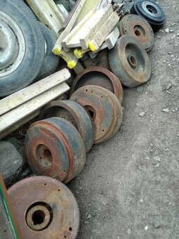 Prodám setrváky na Z25- 100kg a 150kg-vhodné na závaží