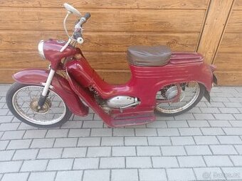 Jawa 555 deluxe pionýr