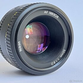 Nikon AF Nikkor 50mm 1.8 D + polarizační filtr B+W