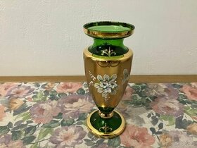 Zelená váza z novoborské skla
