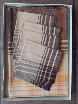 Retro ubrus s prostíráním - hnědý - nový, nepoužitý