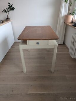 Jídelní stul - 1