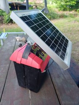 Zdroj pro el.ohradnik solar