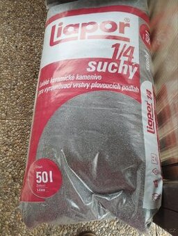 Liapor 1/4 - 50 litrů. (7 pytlů)