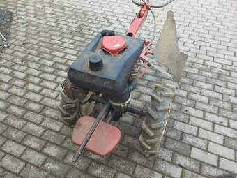 Tera Vary s příslušenstvím