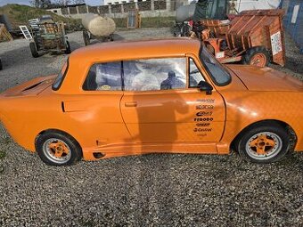 Skoda 100 motor Tatra V8