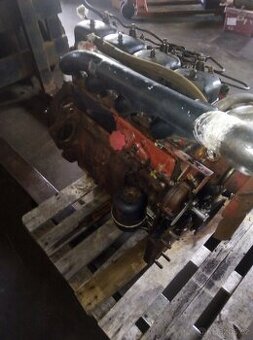 Motor zetor 7001