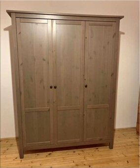 IKEA Hemnes šatní skříň - šedohnědá