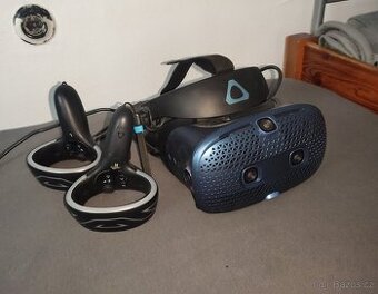 VR HTC Vive Cosmos