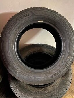 Sada letních pneumatik GoodYear 215/65 R16C 109/107T - nové