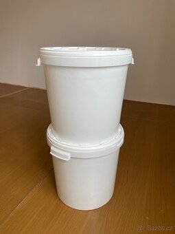 2 ks - Plastový kbelík s víkem 33,6 l