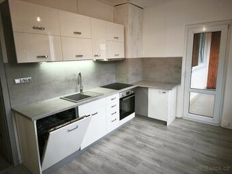 PRONAJATO 24.11. 20025 FIRMOU REALITY JOMRICH. - 1