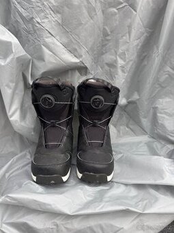 Dětské snowboardové boty 33,5