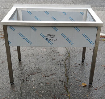 nerezový gastro dřez