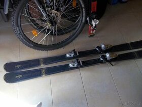 Dámské Carvingové lyže Elan Black Perla  158 cm