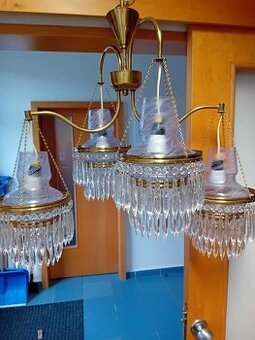 Křišťálový lustr