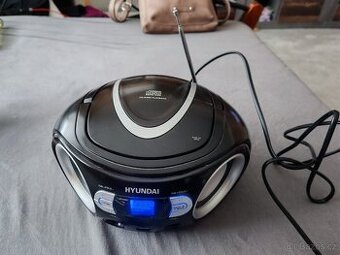 Hyundai rádio s CD a USB