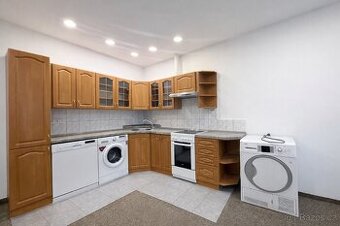 Byt 2+kk k pronájmu - 1