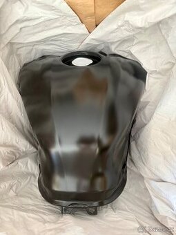 Nádrž na Yamaha R6