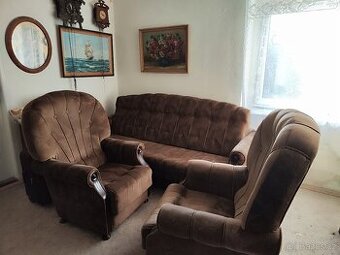 Gauč a dvě křesla