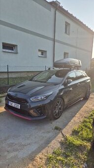 Kia proceed gt 150kw manual
