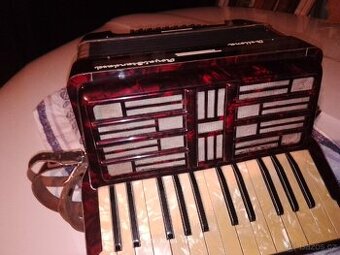 Prodám akordeon