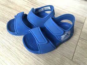 Detske sandály adidas velikost 21