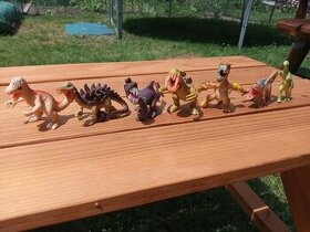 7x dinosauři