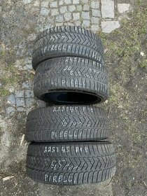 Zimní sada pneu 2x225/45 a 2x245/40 R18 Pirelli