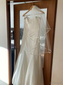 Svatební šaty + závoj