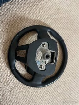 Volant Focus Mk3 Face - 1