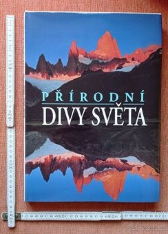 kniha Přírodní divy světa