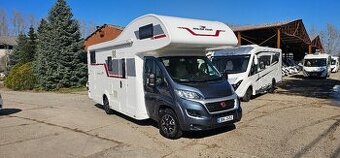 205PS 2021 motor IVECO 5Míst alkovna obytné auto 1 majitel -