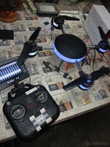Dron s ovládáním na ND bez baterii