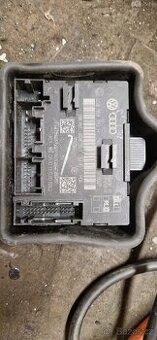 Modul ovládání dveří audi a6 s6 c7