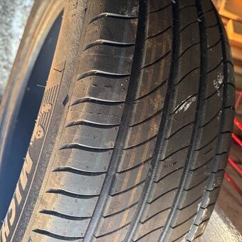 Sada nových letních pneu Michelin Primacy 4 205/55 R 17