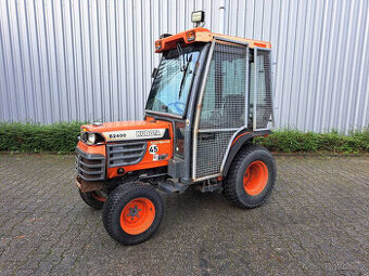 Traktor Kubota B2400 - 1
