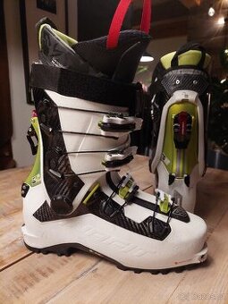 Dynafit Beast Carbon 44.5