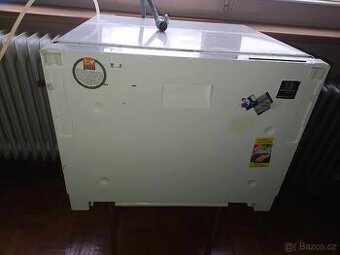 Prodám vestavnou - (stolní ) myčku AEG - 1