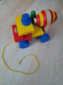 Dřevěné rozkládací auto