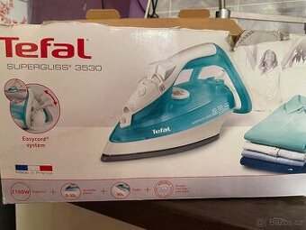 Napařovací žehlička Tefal