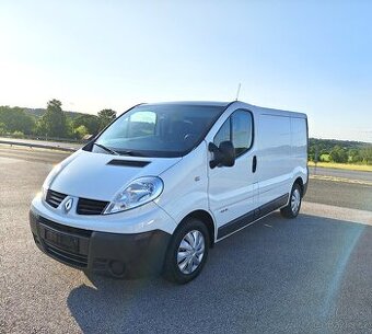 RENAULT TRAFIC 2,0DCI 84kW 172t.KM R-2014 VELKÁ VÝBAVA 1-MAJ
