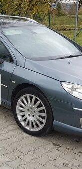 Peugeot 407 přední blatník spolujezdce