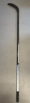 Nová hokejka Bauer Hyperlite-NHL-Panarin