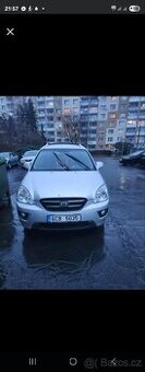 Kia carens 2,0 CRDi 103 kW 7 míst rok výroby 2007