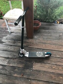 Custom freestyle kolobezka