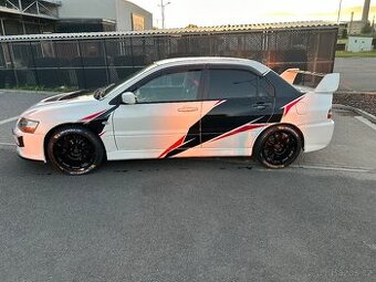 Mitsubishi lancer Evo IX MR