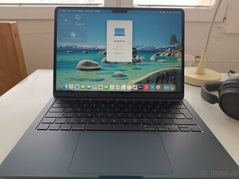 MacBook Air 13" M3 temně inkoustový - 16GB RAM, 512GB SSD